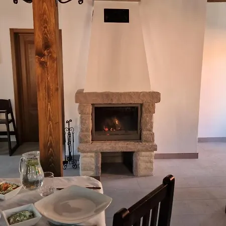 Koertoeves Guest Village Varghis