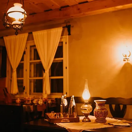 Koertoeves Guest Village Varghis