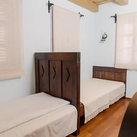 Koertoeves Guest Village Guest house Varghis